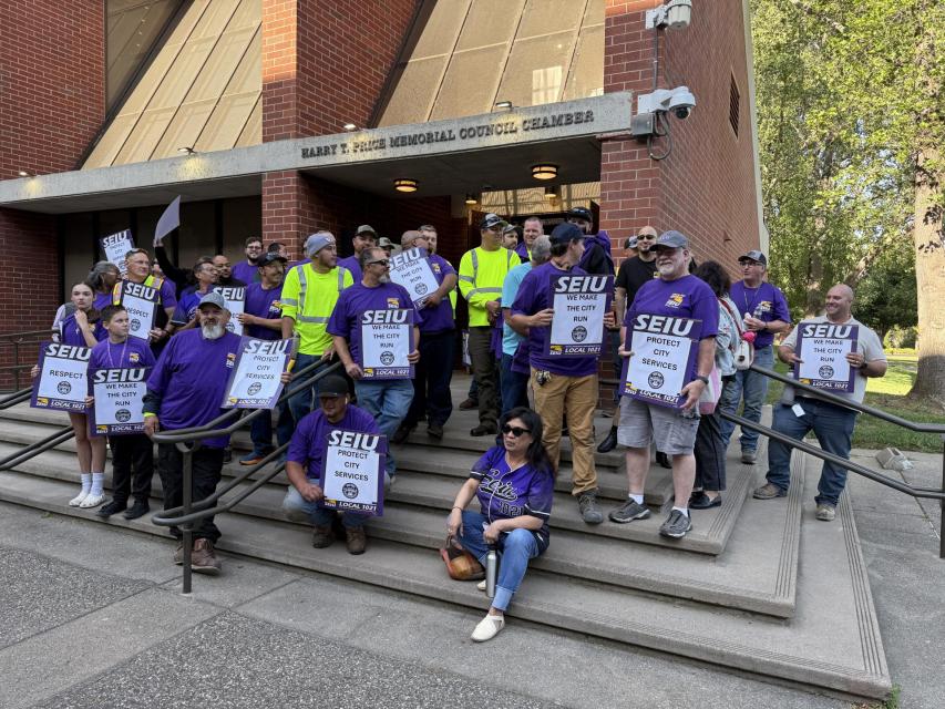 City of Fairfield Workers outside Fairfield City Hall